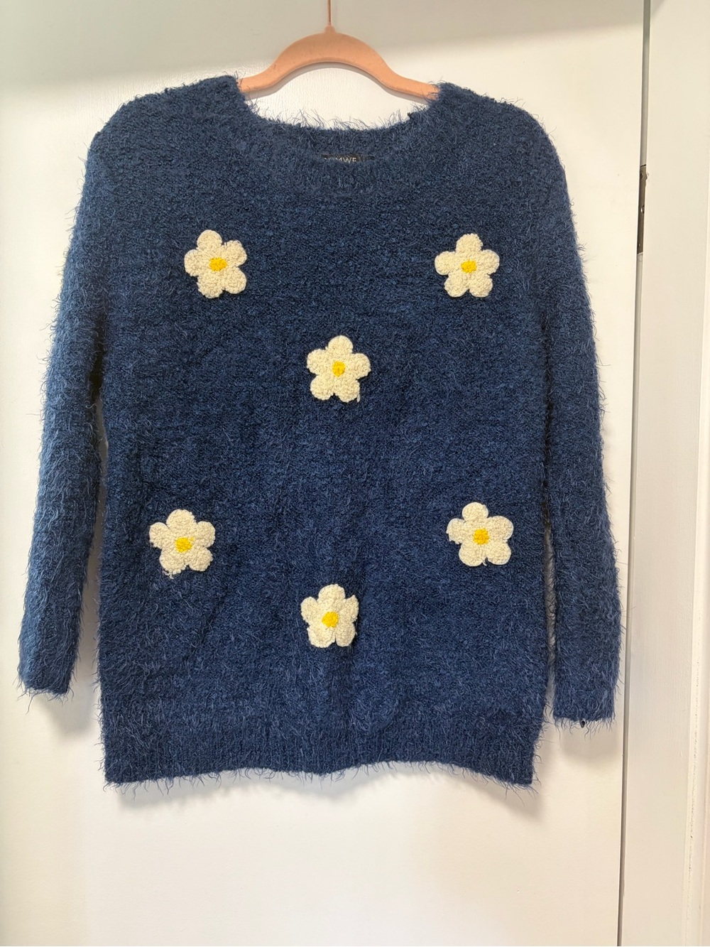FLORAL EYELASH SWEATER